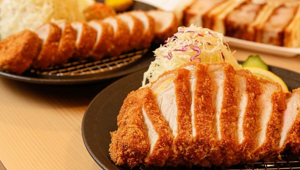 Tonkatsu comida japonesa
