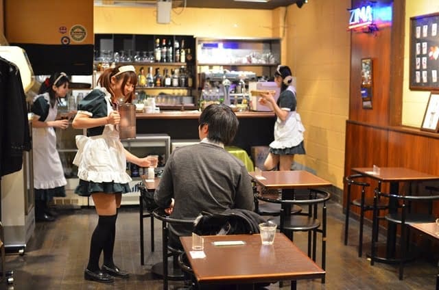 JAM Akihabara cafés de maids